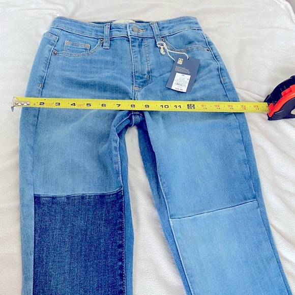 Universial Thread High Rise Skinny Jeans.  Size 00/24R.  NWT - Picture 9 of 10
